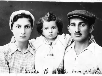 Family portrait, taken in Sanok, July 1942. From left: Shifra, Miriam and Nechemia Majranc, alias Steffa, Marylka and Tadek. Kindly provided by the UNITED STATES HOLOCAUST MEMORIAL MUSEUM.
