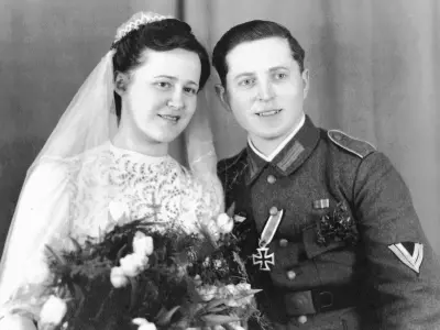 Wedding photo of Alwin Meieranz and Lieselotte, former Auerswald, Feb. 13, 1944. © Anemone Rüger